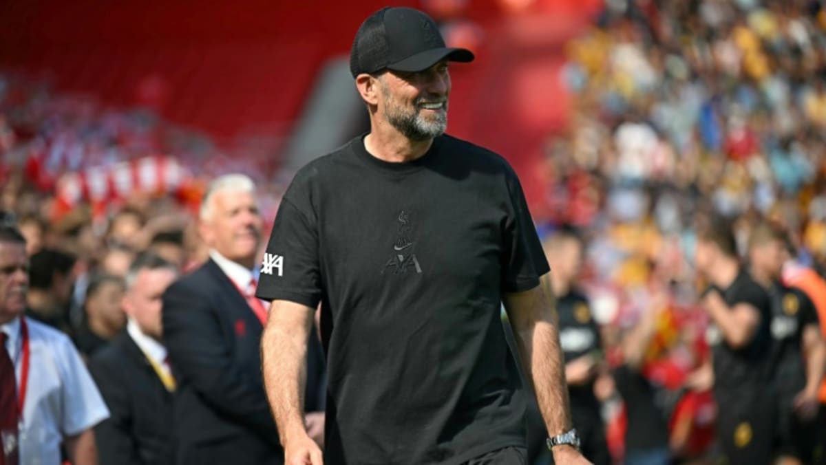 Klopp receives emotional farewell tribute from Liverpool lovers